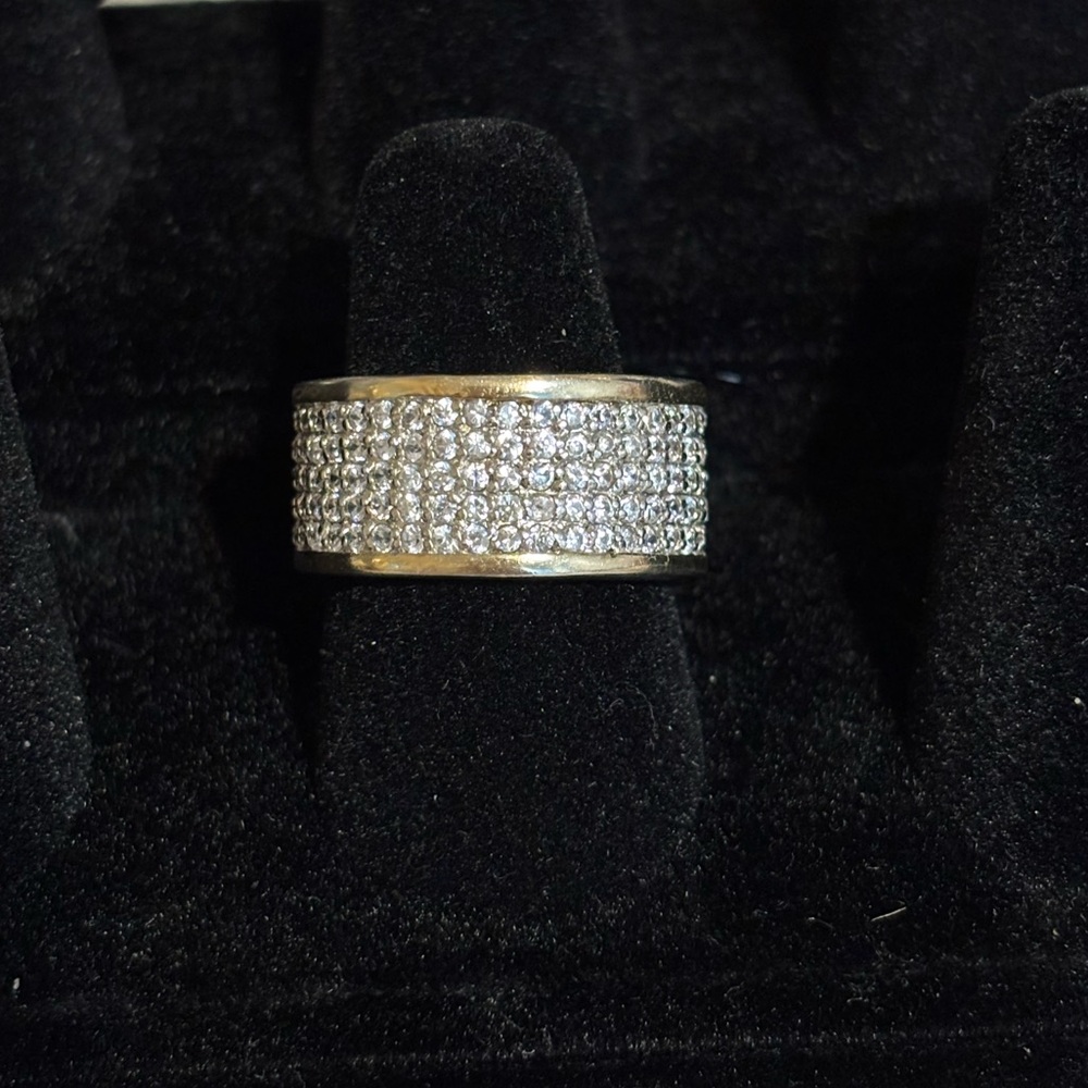 Elegant Silver Women's Ring